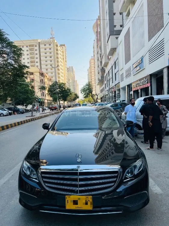 Mercedes Benz E Class 2018 for Sale in Multan Mercedes Benz E Class 2018 for Sale in Multan Image-1