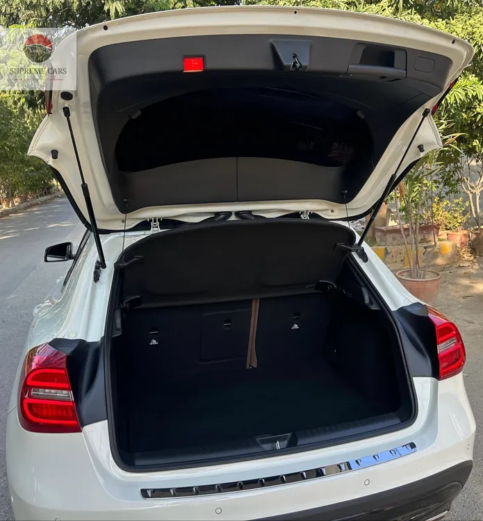 Mercedes Benz GLA Class 2015 for Sale in Karachi Mercedes Benz GLA Class 2015 for Sale in Karachi Image-14