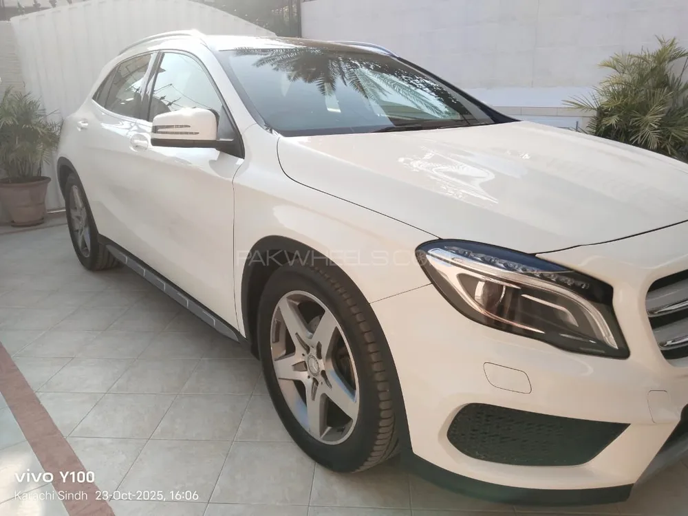 Mercedes Benz GLA Class 2016 for Sale in Karachi Mercedes Benz GLA Class 2016 for Sale in Karachi Image-1