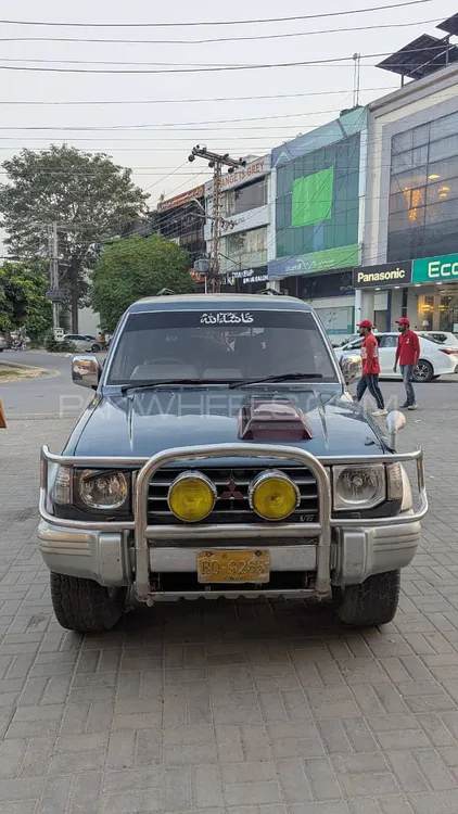 Mitsubishi Pajero 1995 for Sale in Lahore Mitsubishi Pajero 1995 for Sale in Lahore Image-10