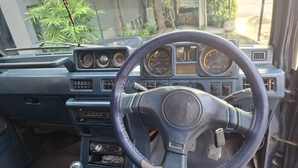 مٹسوبیشی پجیرو 1988 for Sale in لاہور مٹسوبیشی پجیرو 1988 for Sale in لاہور Image-10