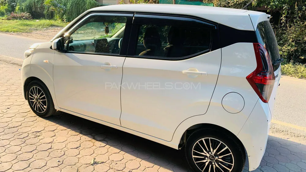 Nissan Dayz 2020 for Sale in Lahore Nissan Dayz 2020 for Sale in Lahore Image-4