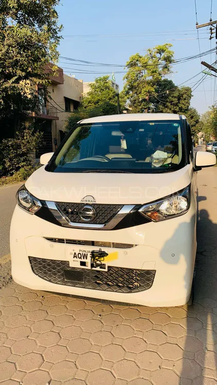 Nissan Dayz 2020 for Sale in Lahore Nissan Dayz 2020 for Sale in Lahore Image-3
