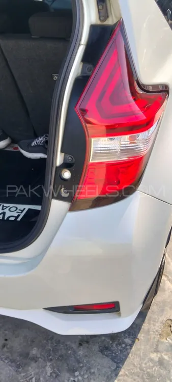 Nissan Note 2018 for Sale in Lahore Nissan Note 2018 for Sale in Lahore Image-3