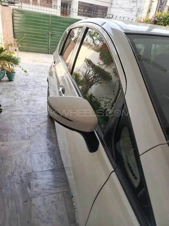 Nissan Note 2019 for Sale in Lahore Nissan Note 2019 for Sale in Lahore Image-2