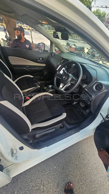 Nissan Note 2019 for Sale in Lahore Nissan Note 2019 for Sale in Lahore Image-9