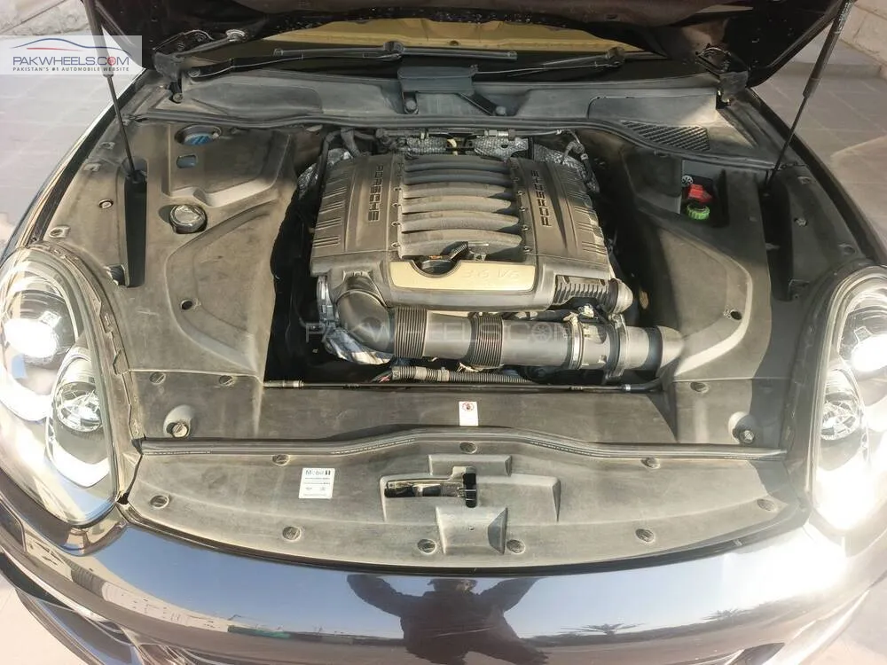 Porsche Cayenne 2017 for Sale in Karachi Porsche Cayenne 2017 for Sale in Karachi Image-7