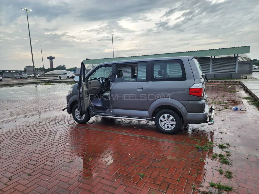 Suzuki APV 2013 for Sale in Sahiwal Suzuki APV 2013 for Sale in Sahiwal Image-1