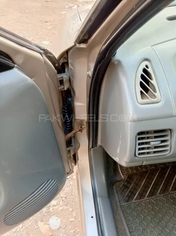 Suzuki Baleno 2005 for Sale in Karachi Suzuki Baleno 2005 for Sale in Karachi Image-12