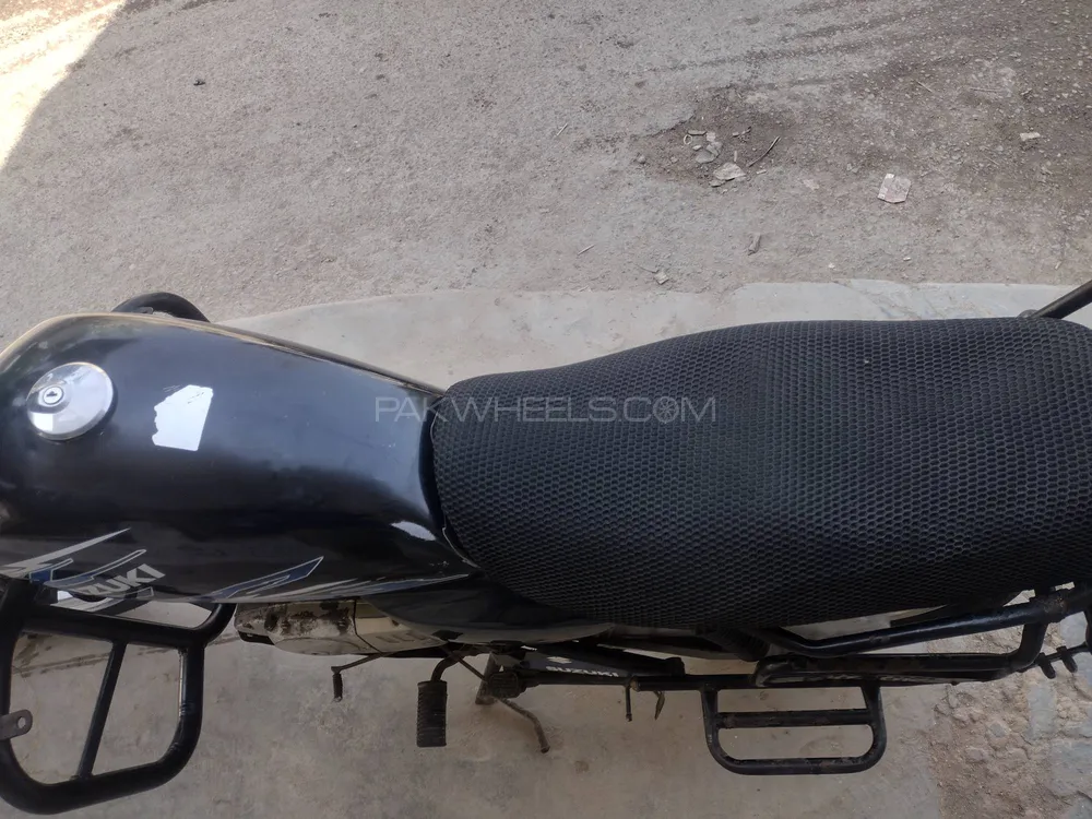 Suzuki GS 150 SE 2018 for Sale Suzuki GS 150 SE 2018 for Sale Image-4