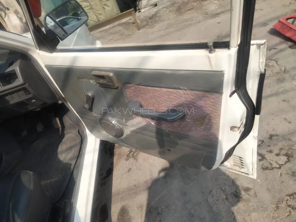 Suzuki Mehran 2015 for Sale in Lahore Suzuki Mehran 2015 for Sale in Lahore Image-6