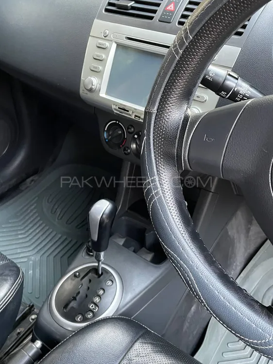 Suzuki Swift 2014 for Sale in Lahore Suzuki Swift 2014 for Sale in Lahore Image-12