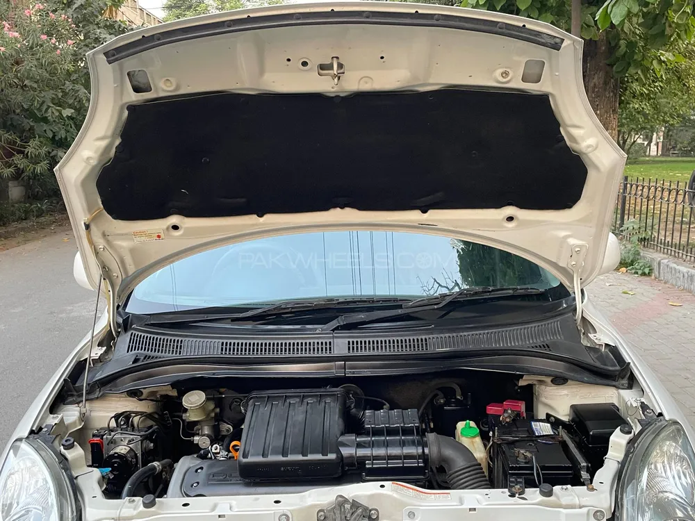 Suzuki Swift 2014 for Sale in Lahore Suzuki Swift 2014 for Sale in Lahore Image-16
