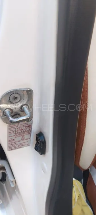 Suzuki Swift 2015 for Sale in Karachi Suzuki Swift 2015 for Sale in Karachi Image-12