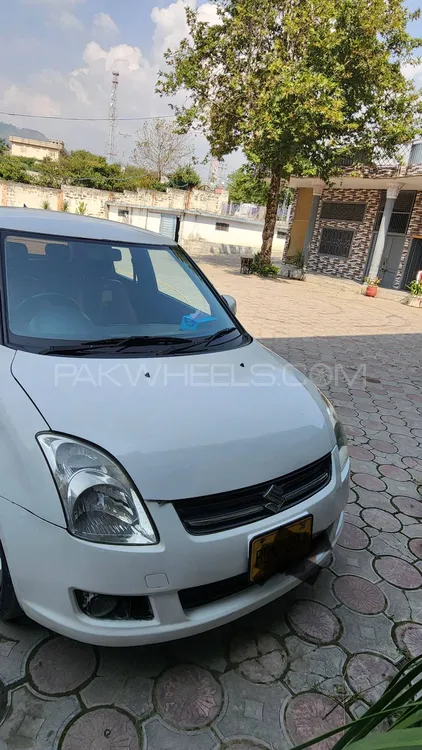 Suzuki Swift 2015 for Sale in Abbottabad Suzuki Swift 2015 for Sale in Abbottabad Image-1