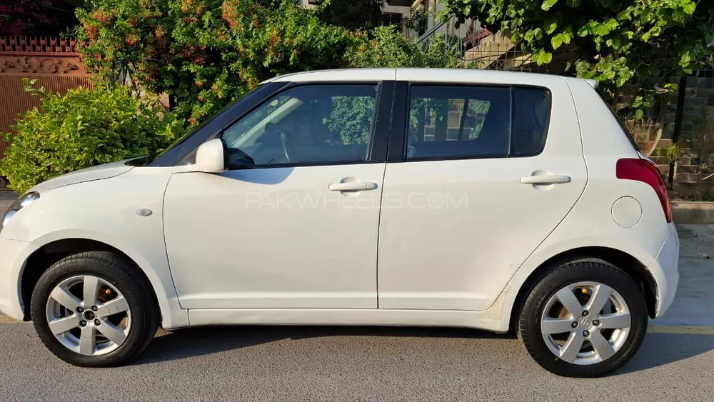 Suzuki Swift 2018 for Sale in Rawalpindi Suzuki Swift 2018 for Sale in Rawalpindi Image-4
