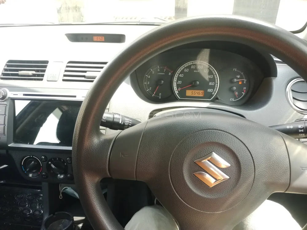 Suzuki Swift 2020 for Sale in Lahore Suzuki Swift 2020 for Sale in Lahore Image-10
