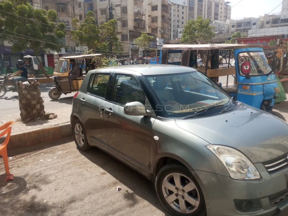 Suzuki Swift 2013 for Sale in Karachi Suzuki Swift 2013 for Sale in Karachi Image-1