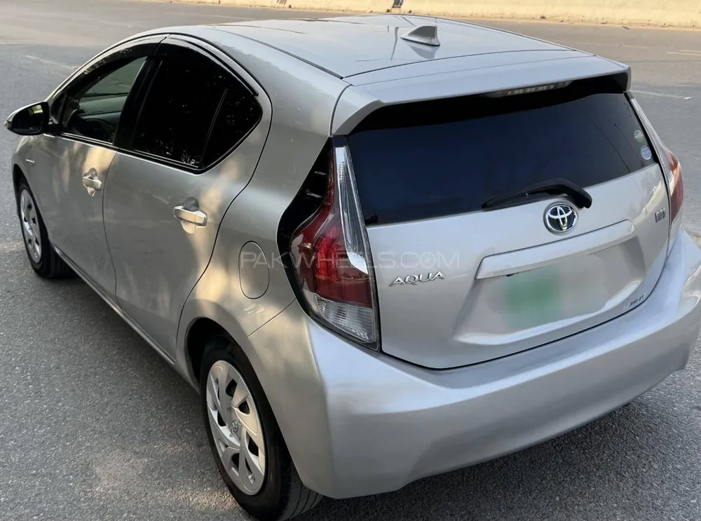 Toyota Aqua 2015 for Sale in Peshawar Toyota Aqua 2015 for Sale in Peshawar Image-6