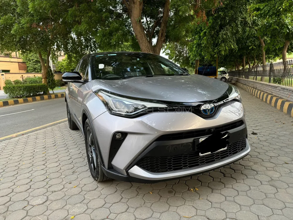 Toyota C-HR 2020 for Sale in Lahore Toyota C-HR 2020 for Sale in Lahore Image-2