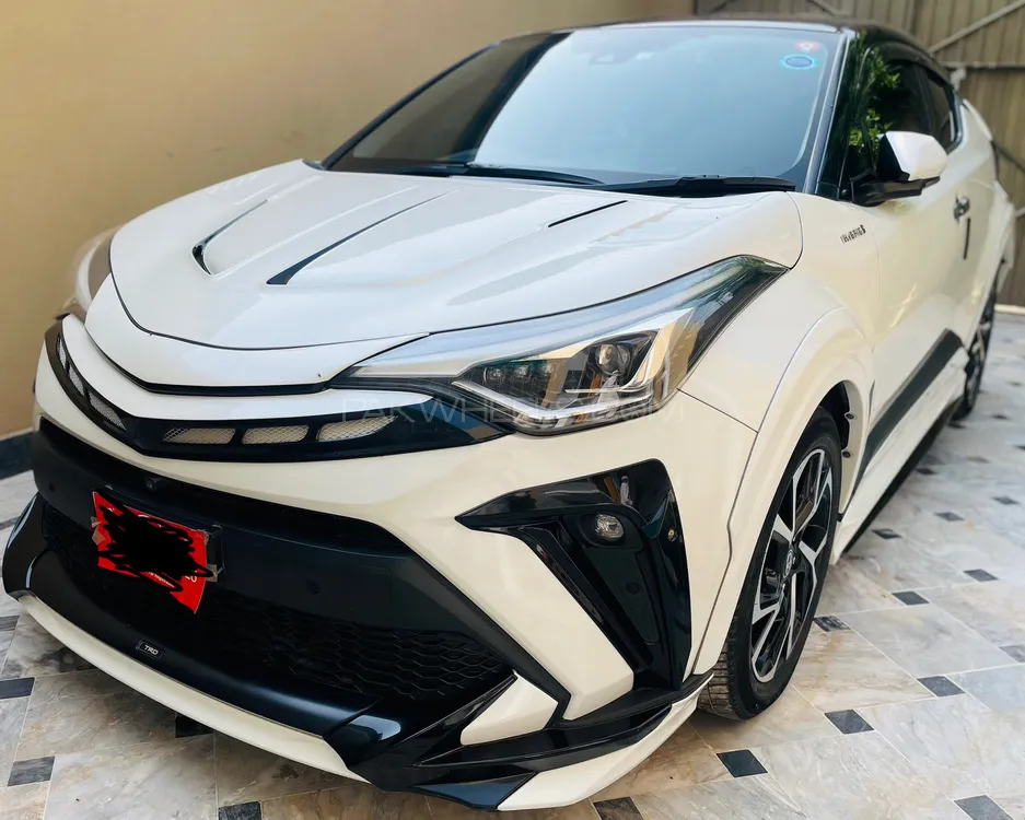 Toyota C-HR 2020 for Sale in Peshawar Toyota C-HR 2020 for Sale in Peshawar Image-1