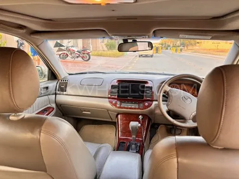 Toyota Camry 2004 for Sale in Karachi Toyota Camry 2004 for Sale in Karachi Image-9
