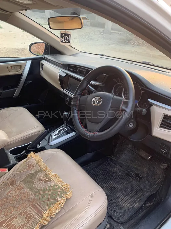 Toyota Corolla 2015 for Sale in Lahore Toyota Corolla 2015 for Sale in Lahore Image-8