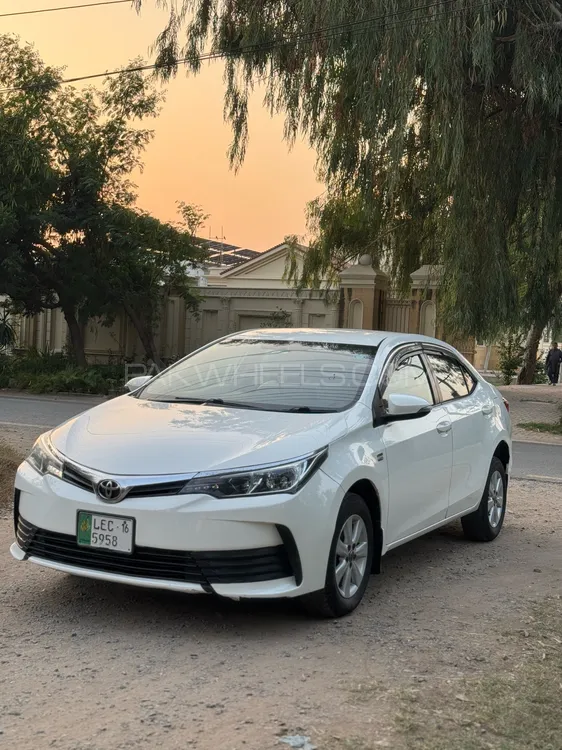 Toyota Corolla 2016 for Sale in Sargodha Toyota Corolla 2016 for Sale in Sargodha Image-2