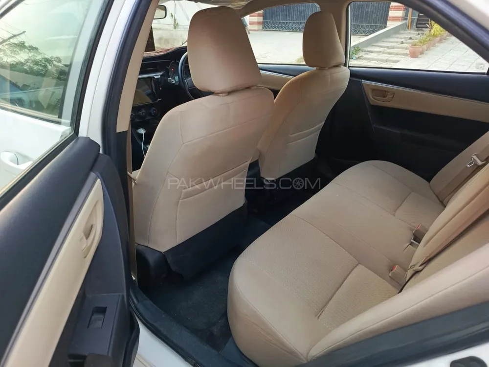 Toyota Corolla 2016 for Sale in Karachi Toyota Corolla 2016 for Sale in Karachi Image-6