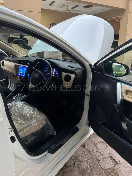 Toyota Corolla 2018 for Sale in Lahore Toyota Corolla 2018 for Sale in Lahore Image-4