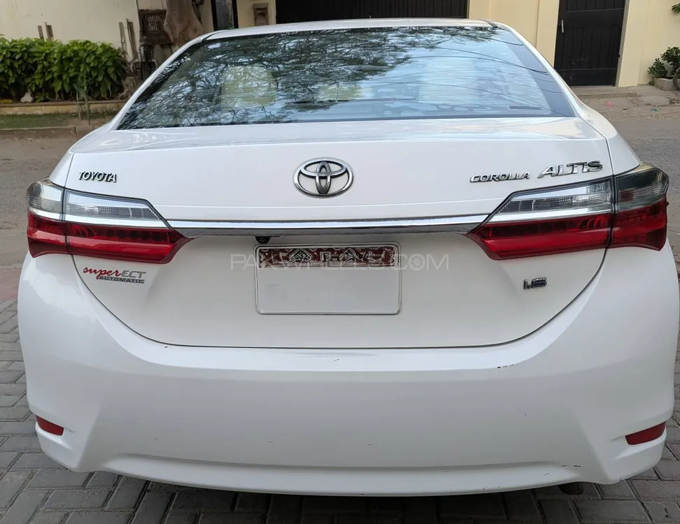 Toyota Corolla 2018 for Sale in Karachi Toyota Corolla 2018 for Sale in Karachi Image-6