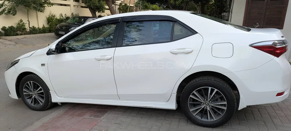 Toyota Corolla 2018 for Sale in Karachi Toyota Corolla 2018 for Sale in Karachi Image-5