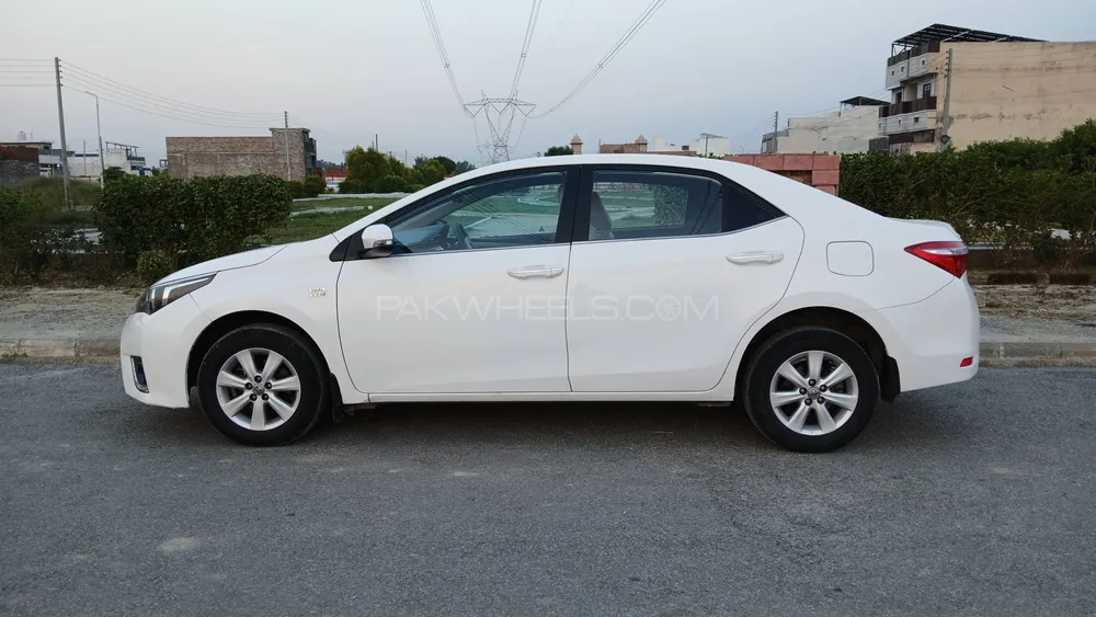 Toyota Corolla 2015 for Sale in Swabi Toyota Corolla 2015 for Sale in Swabi Image-5