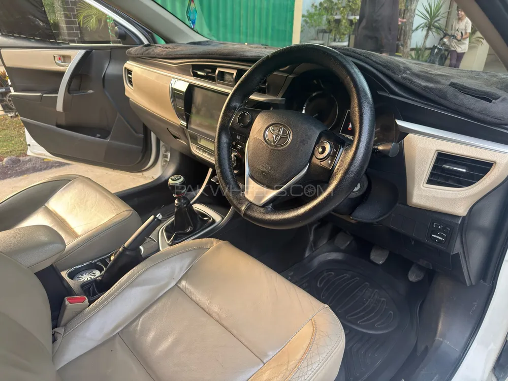 Toyota Corolla 2016 for Sale in Jamshoro Toyota Corolla 2016 for Sale in Jamshoro Image-9