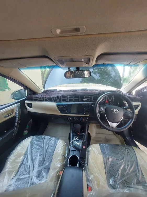 Toyota Corolla 2015 for Sale in Karachi Toyota Corolla 2015 for Sale in Karachi Image-11