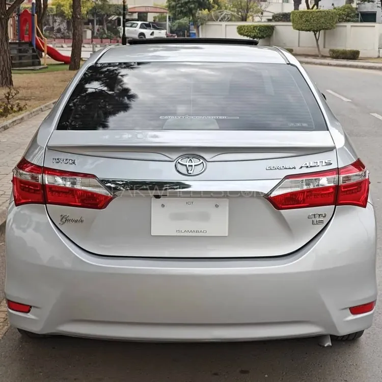 Toyota Corolla 2015 for Sale in Islamabad Toyota Corolla 2015 for Sale in Islamabad Image-3