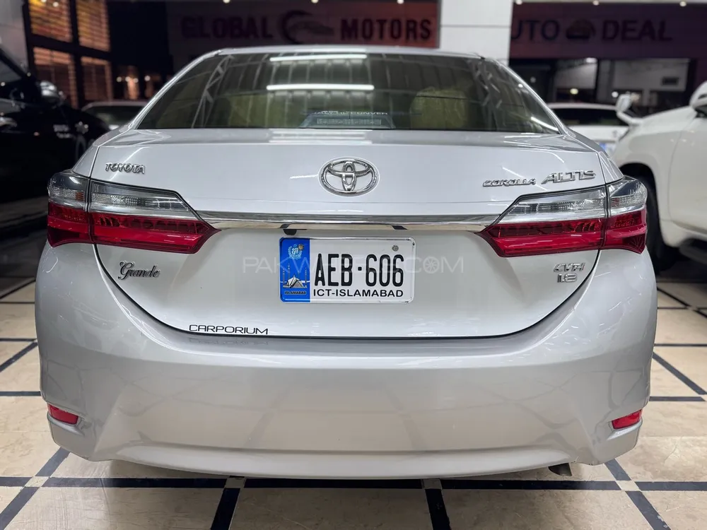 Toyota Corolla 2017 for Sale in Peshawar Toyota Corolla 2017 for Sale in Peshawar Image-7