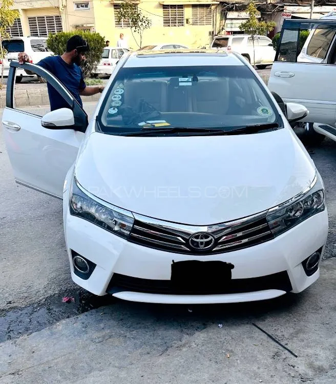 Toyota Corolla 2017 for Sale in Kashmir Toyota Corolla 2017 for Sale in Kashmir Image-2