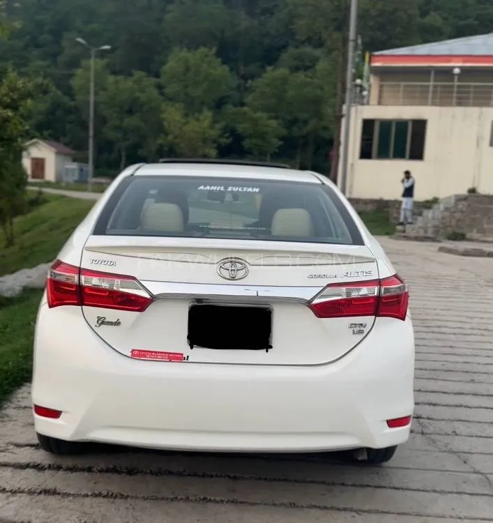 Toyota Corolla 2017 for Sale in Kashmir Toyota Corolla 2017 for Sale in Kashmir Image-3