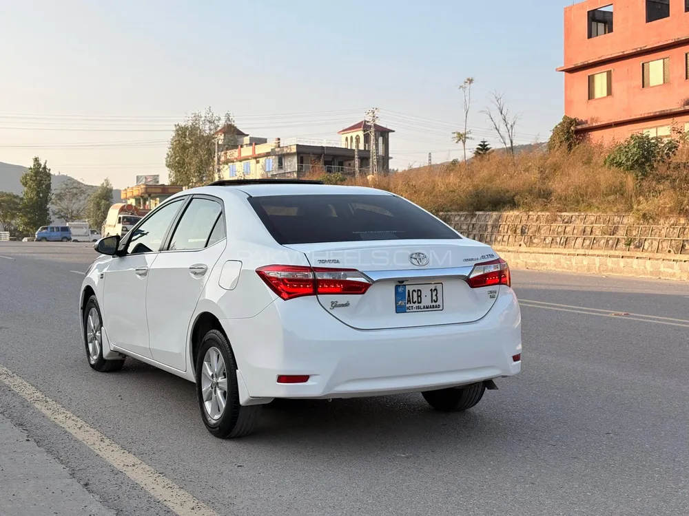 Toyota Corolla 2017 for Sale in Islamabad Toyota Corolla 2017 for Sale in Islamabad Image-8
