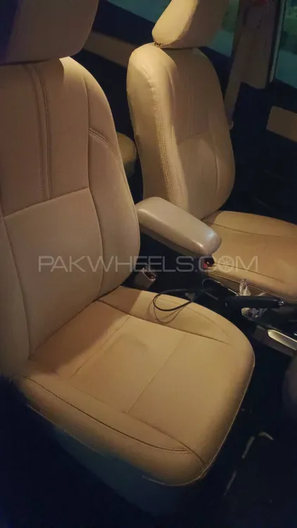 Toyota Corolla 2017 for Sale in Gujranwala Toyota Corolla 2017 for Sale in Gujranwala Image-11