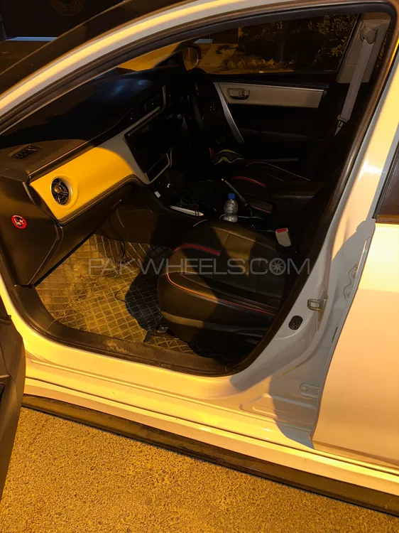 Toyota Corolla 2018 for Sale in Lahore Toyota Corolla 2018 for Sale in Lahore Image-6