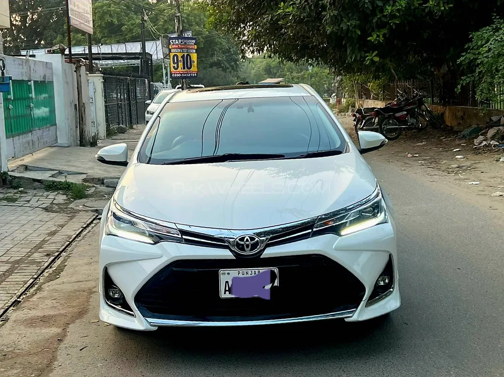 Toyota Corolla 2021 for Sale in Lahore Toyota Corolla 2021 for Sale in Lahore Image-1