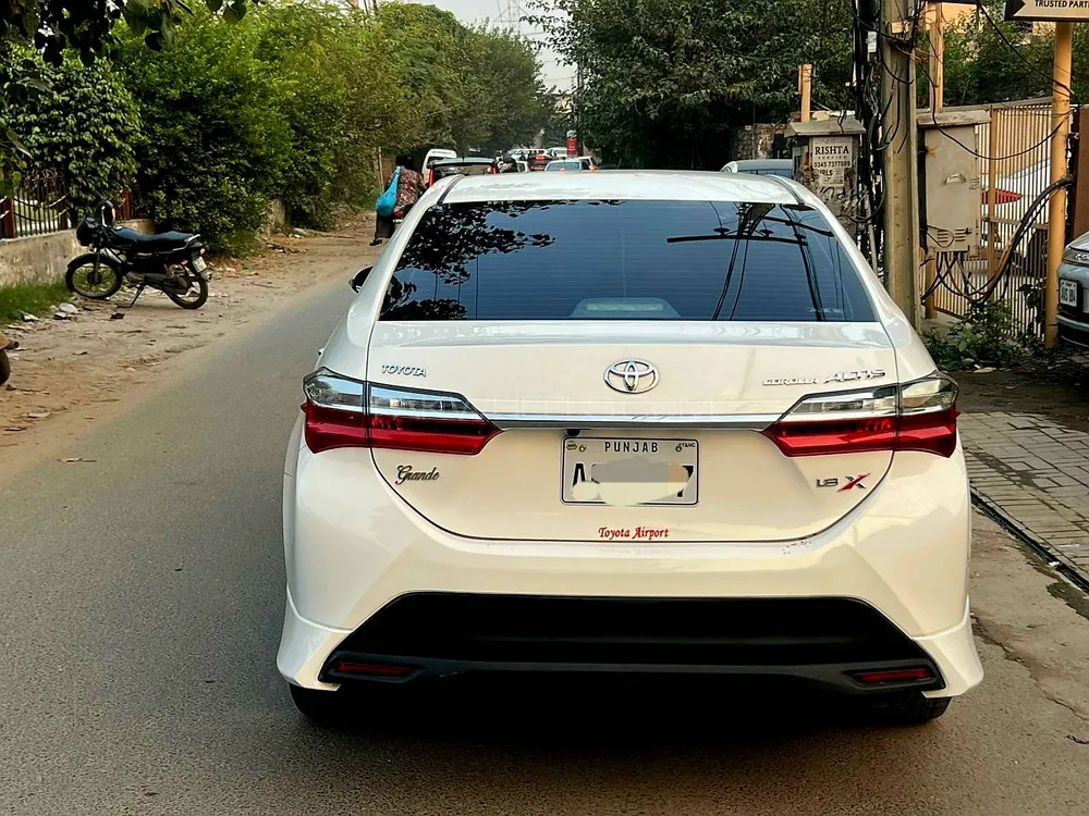 Toyota Corolla 2021 for Sale in Lahore Toyota Corolla 2021 for Sale in Lahore Image-6