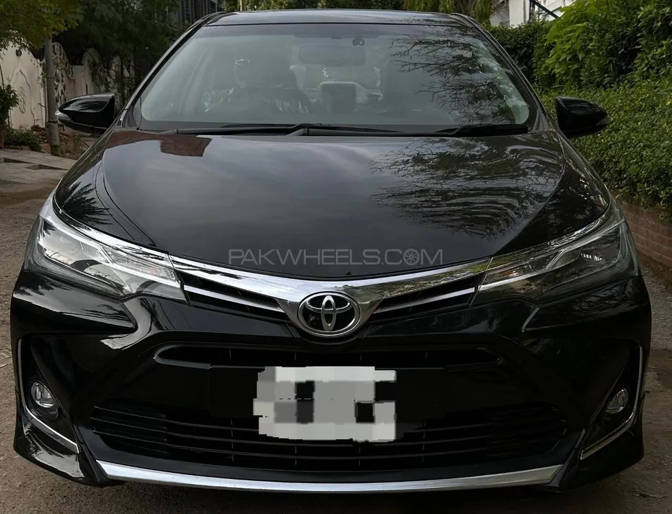 Toyota Corolla 2023 for Sale in Karachi Image-1