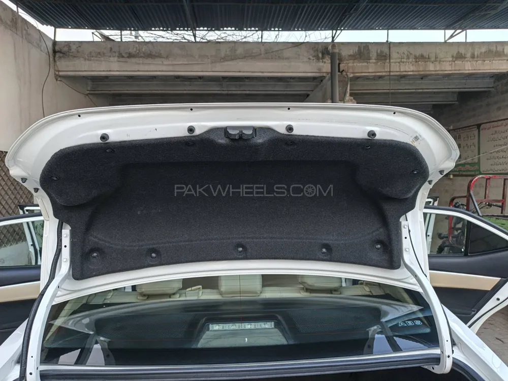 Toyota Corolla 2022 for Sale in Gujrat Toyota Corolla 2022 for Sale in Gujrat Image-12