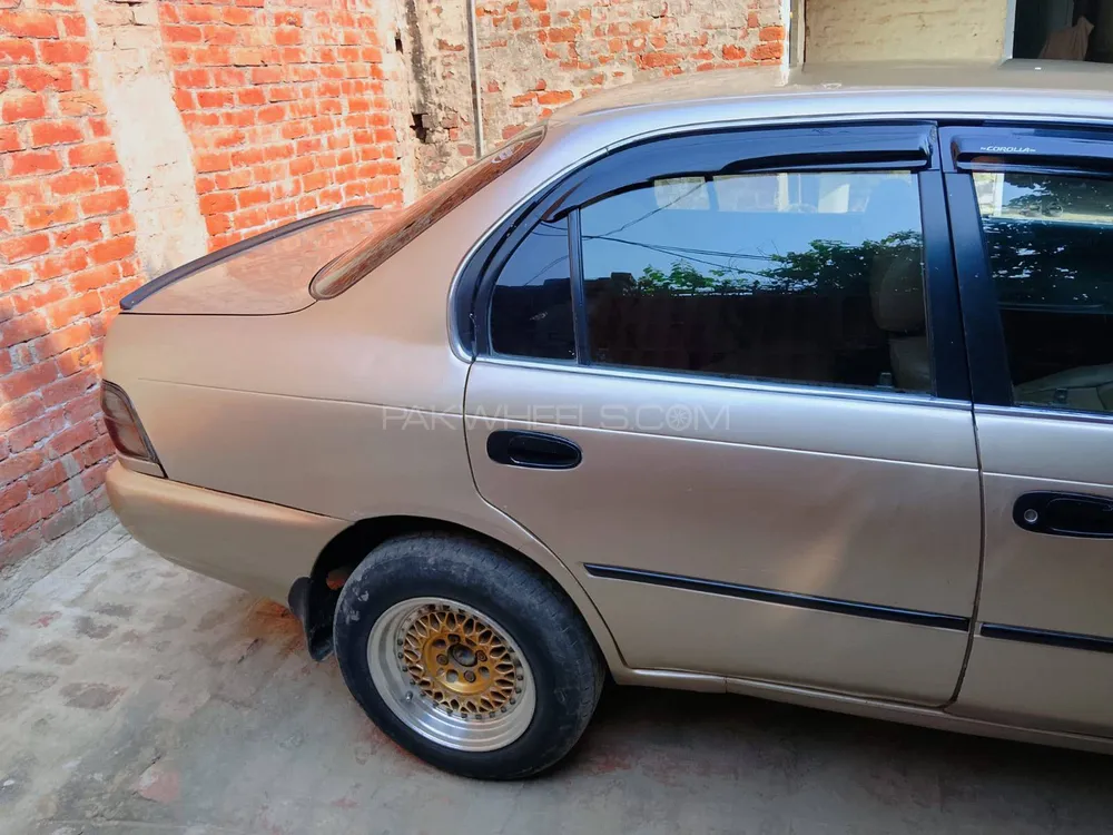 Toyota Corolla 2000 for Sale in Muridke Toyota Corolla 2000 for Sale in Muridke Image-4