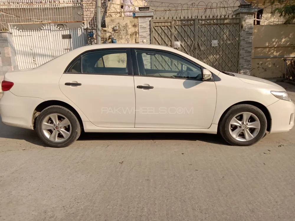Toyota Corolla 2013 for Sale in Islamabad Toyota Corolla 2013 for Sale in Islamabad Image-4