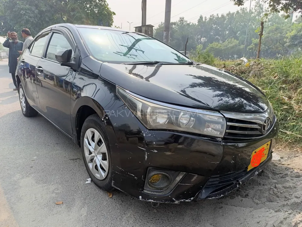 Toyota Corolla 2015 for Sale in Lahore Toyota Corolla 2015 for Sale in Lahore Image-4