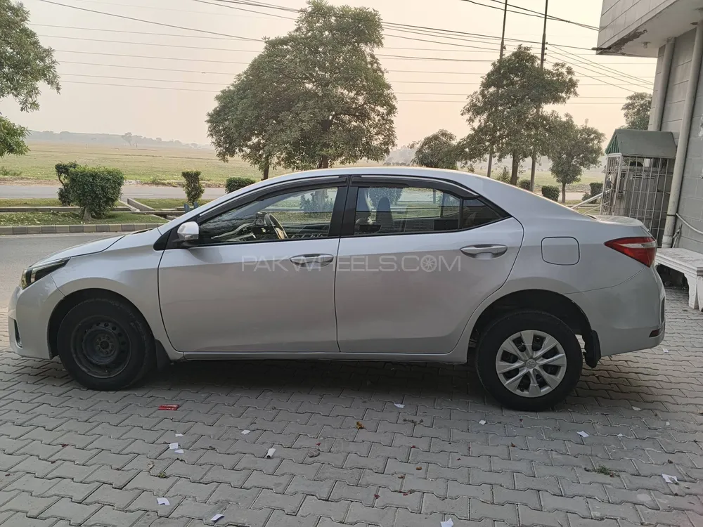 Toyota Corolla 2016 for Sale in Lahore Toyota Corolla 2016 for Sale in Lahore Image-5